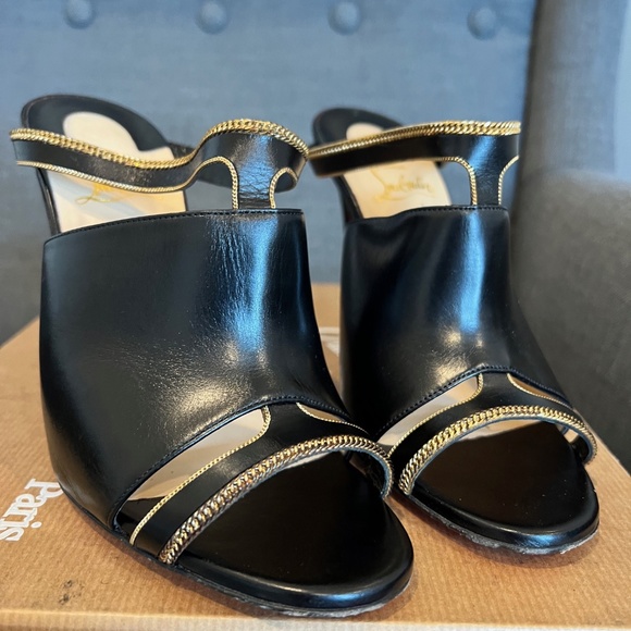 Louboutin Akenana 100 Shiny Calf heels - Picture 1 of 4